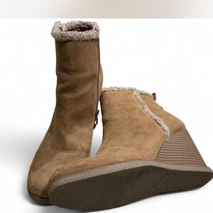 Women's Tan Wedge Ankle Boots